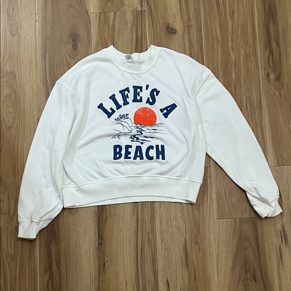 Old Navy White Cropped Sweatshirt with Blue and Orange Graphic